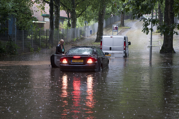 Extreme regenval in juli 2014 ©KNMI