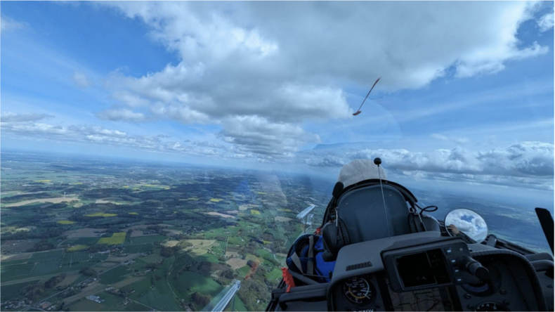 Zweefvliegtuig in de lucht