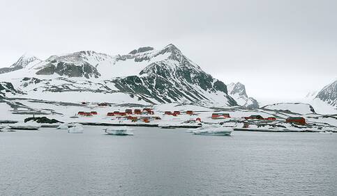 Esperanza Research Station (Argentinië), Antarctica (foto: Heiner Kubny).