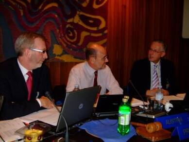 De nieuwe voorzitter Frits Brouwer in gesprek met Fritz Neuwirth