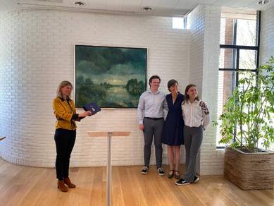 Aan mw Pieternel Levelt wordt de Koninklijke Onderscheiding uitgereikt 