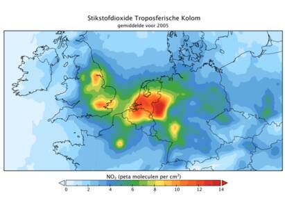 OMI-metingen boven Europa laten een positieve verandering van de luchtkwaliteit zien. Deze afbeelding laat het gemiddelde NO2 concentratie van 2005 zien. 