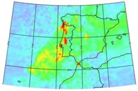 OMI NO2 metingen van bosbranden Portugal op 21 augustus 2005