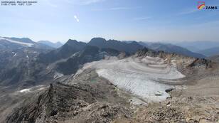 Figuur 2: Goldbergkees op 31 augustus. In de avond kwam een weersomslag die de eerste sneeuwaccumulatie opleverde. Bron: www.foto-webcam.eu.
