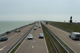 De Afsluitdijk is de waterkering tussen Noord-Holland en Friesland, welke het IJsselmeer afsluit van de Waddenzee. Hieraan ontleent de dam zijn naam. De Afsluitdijk is belangrijk om Nederland tegen overstromingen te beschermen.