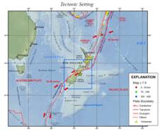 Tektoniek van Nieuw-Zeeland en omgeving. De rode lijn geeft de grote breuk / de subductiezone aan. De gele ster is de lokatie van de aardbeving van 21 februari 2011. (Bron: USGS)