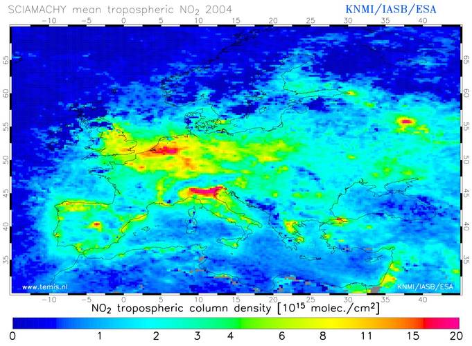 Figuur 6: Luchtvervuiling door NO2 in West-Europa, gebaseerd op SCIAMACHY metingen in 2004. Een vergelijkbare kaart werd getoond in de West-Europese kranten in najaar 2004 (Bron: R. van der A, KNMI).