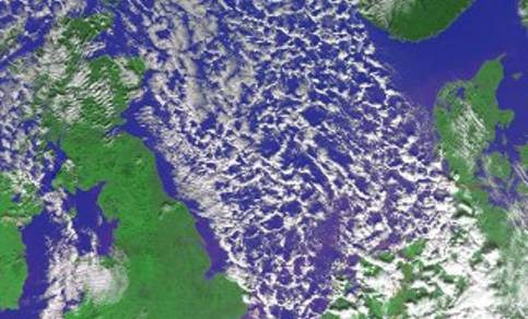 Figure 3. NOA AVHRR image: showers over the North Sea (13-11-2004)