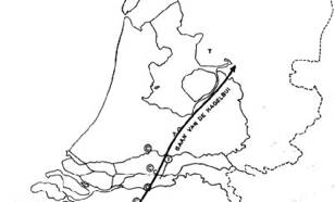 kaart van nederland met Plaatsen waar na de ramp voorwerpen neerkwamen of gevonden werden die vermoedelijk uit Chaam (C) of Tricht (T) afkomstig zijn. Omcirkelde tekens duiden op zware voorwerpen.