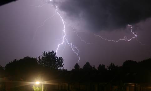 Bliksem en onweer in de nacht van 3 op 4 juli 2007 