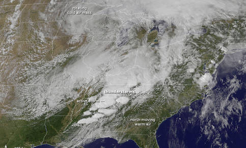 Grote tornado uitbraak in het zuiden van de Verenigde Staten (NASA)
