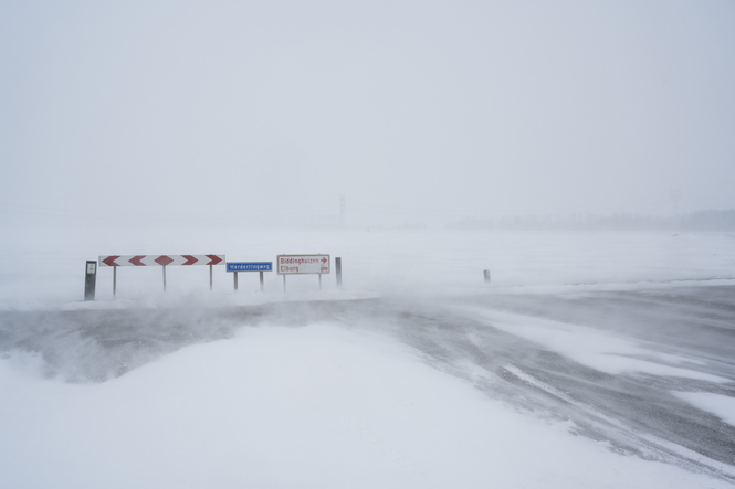 Een foto van sneeuwduinen uit 2021