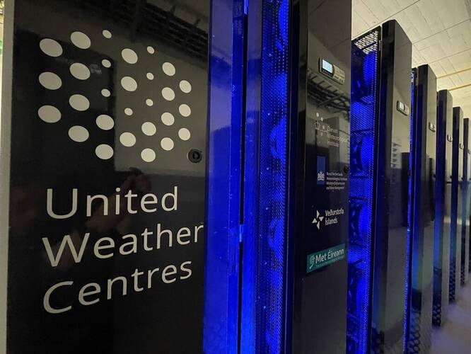 De UWC-West supercomputer op IJsland