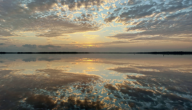 Bigi Pan (Suriname) water en zonsondergang 