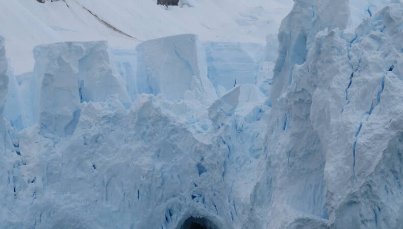 IJskliffen aan de rand van Antarctica