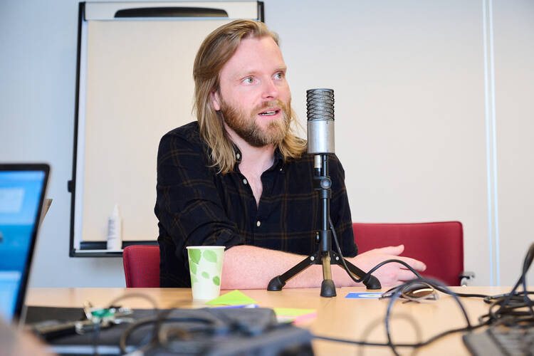 Rene Joosten tijdens de opname van de nieuwe podcast