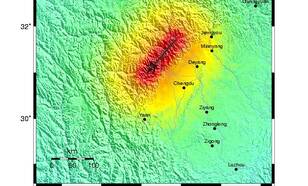 Intensiteitenkaart van het gebied rond de aardbeving. Hoe roder de kleur, hoe sterker de aardbeving is gevoeld. (Bron: USGS)