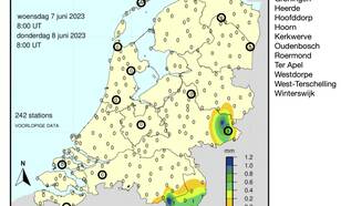 Kaart van Nederland met de hoeveelheid gemeten neerslag op de neerslagstations van het vrijwilligersnetwerk tussen 7 en 8 juni om 6 uur 's-ochtends.