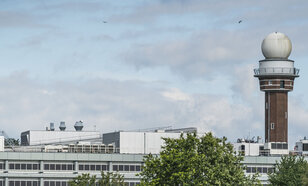 foto van het KNMI gebouw 