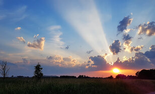 foto van Zonsondergang in mei
