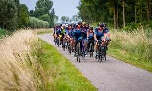 Wielrenners tijdens de climate classic