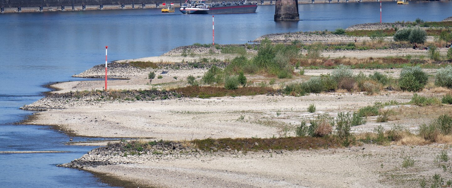Laag water in de Rijn