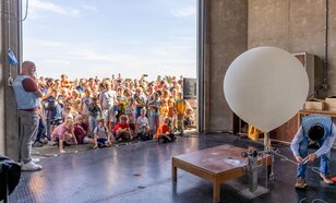 Ballonoplating op de Open dag van het KNMI in 2026